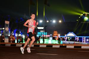 BIB: 26165
                            <button type="button" onclick="openModal(15050976)" class="btn btn-primary btn-sm float-right btn-popup" data-toggle="modal" data-target=".modal-high-quality">
                        <i class="fas fa-shopping-cart"></i> Add to Cart
                    </button>
                                            <button type="button" onclick="isThisMe(15050976, true)" class="btn btn-success btn-sm float-right btn-popup btn-isme hidden" data-toggle="tooltip" data-placement="bottom" title="นี่คือรูปของคุณใช่ไหม คลิกที่นี่เพื่อเอาเข้าอัลบั้ม">
                        <i class="fas fa-plus"></i> Add to album
                    </button>
                    <button type="button" onclick="isThisMe(15050976, false)" class="btn btn-warning btn-sm float-right btn-popup btn-isnotme hidden">
                        <i class="fas fa-ban"></i> Remove from album
                    </button>